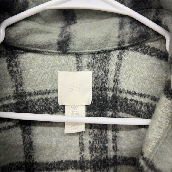 HM plaid shacket - Picture 3 of 4